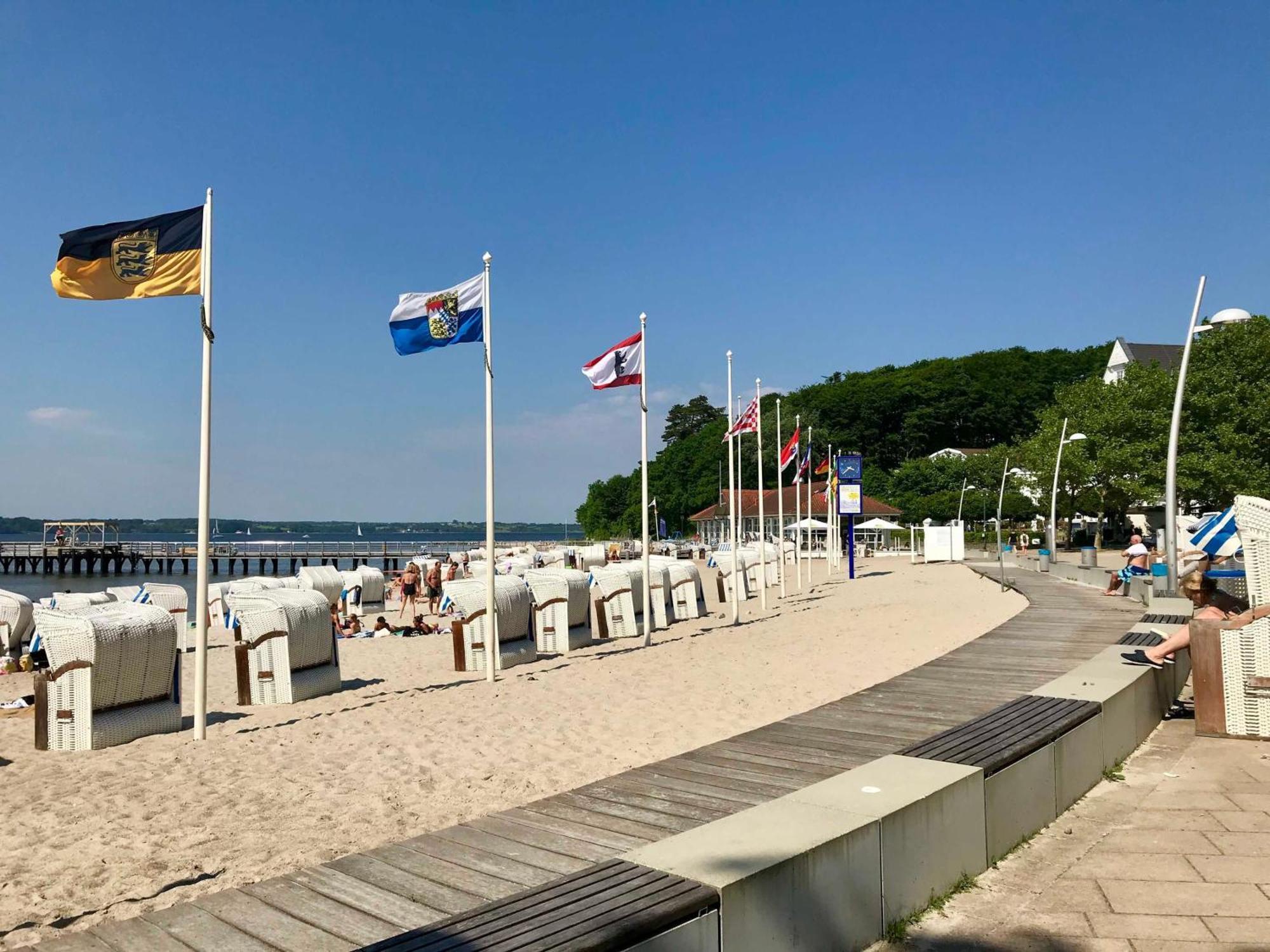 Ferienwohnung Skowronek Am Kurpark 格吕克斯堡 外观 照片
