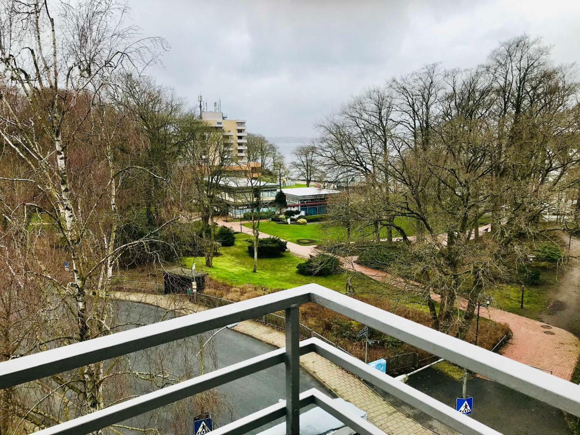 Ferienwohnung Skowronek Am Kurpark 格吕克斯堡 外观 照片